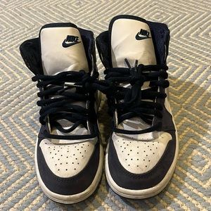 Retro hight midnight navy Jordan’s